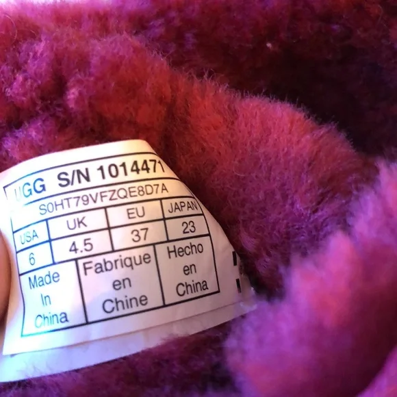 Women’s Ugg Swarovski Sparkly Bling Short Boot Burgundy size 6 - Picture 6 of 7